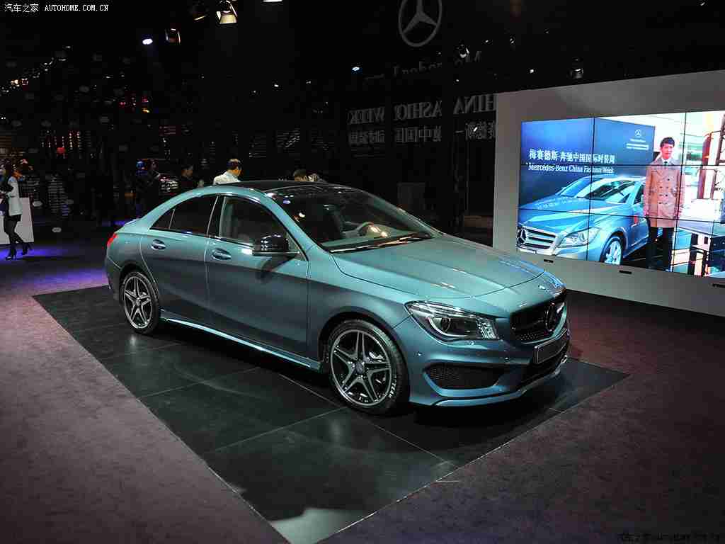 成人 AV片,汽车智能新篇章:高清摄像头技术助力驾驶体验革新-1