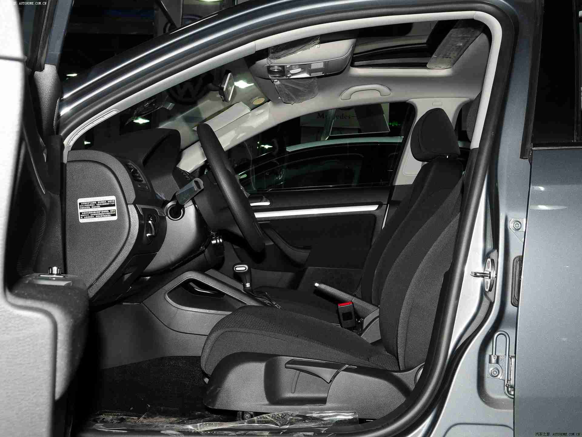 1377西方艺术本体,汽车设计新篇章：融合艺术科技，引领绿色未来-1