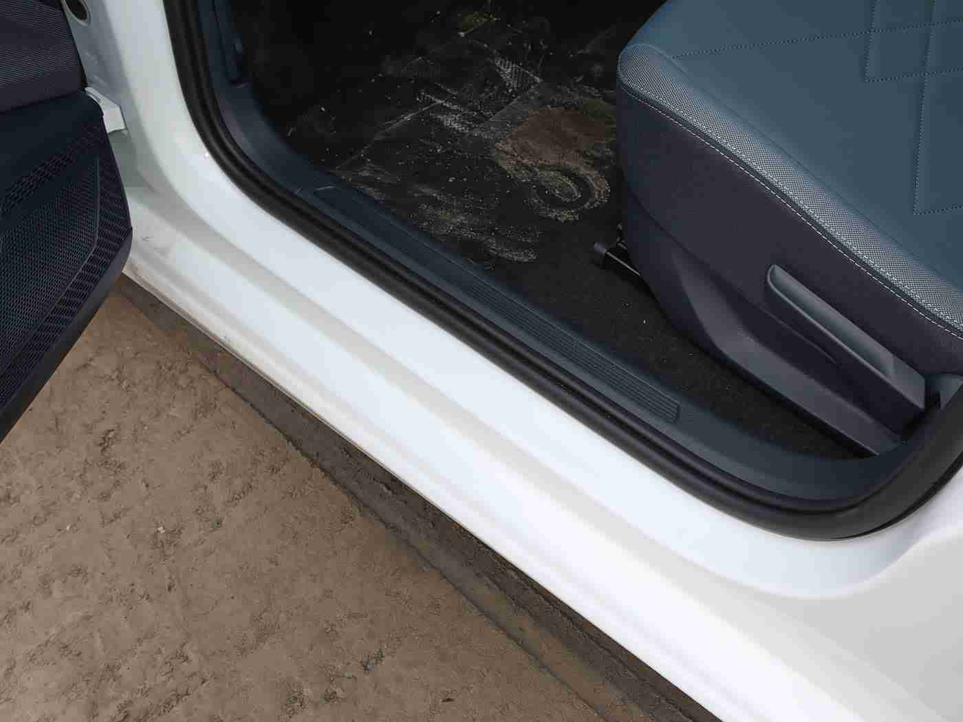 鸡巴APP,“一键养护，驰骋无忧——智领车界新体验”-4