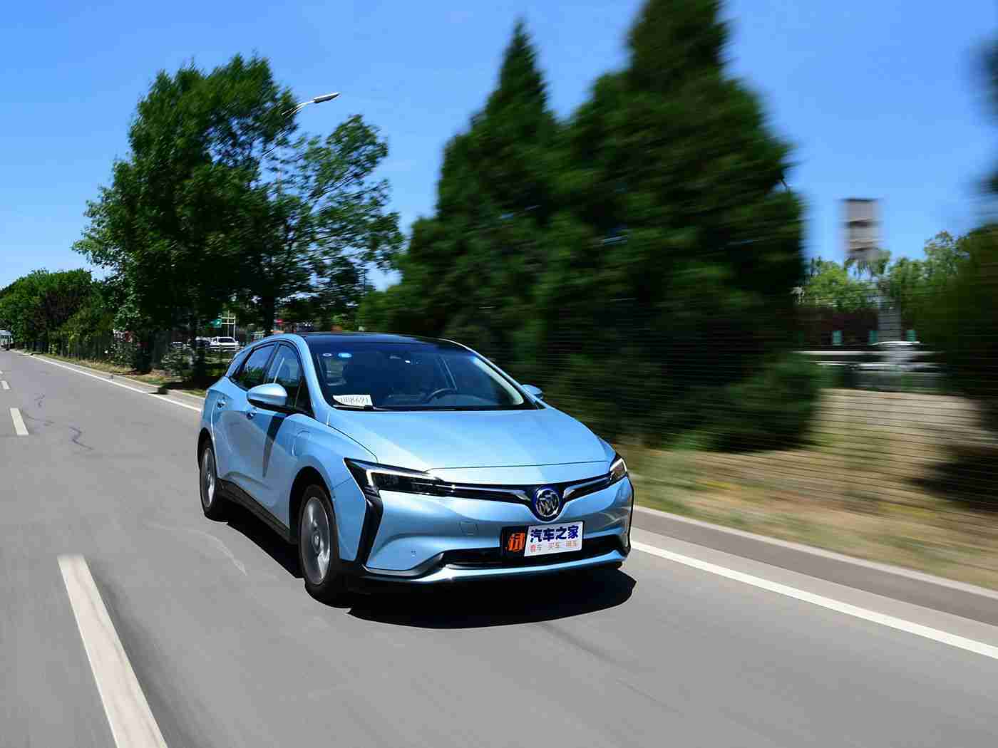 打扑克又,创新风暴，智驾盛宴，领跑未来新潮流-1