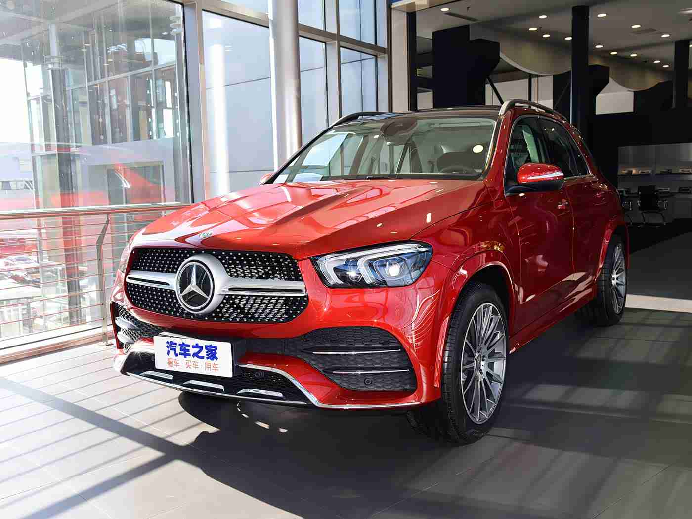 黄色软件3.0。,“智能驾驶新篇章：国产“黄色软件3.0”助力汽车行业转型升级，引领安全便捷出行潮流”-1