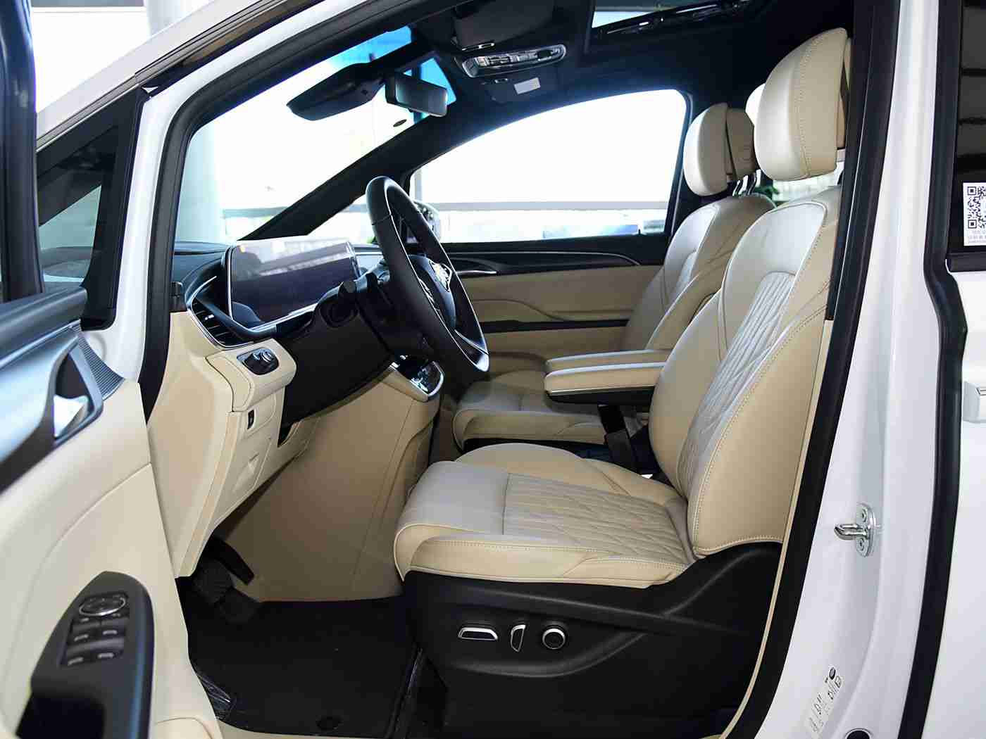 草莓视频下载站长统计,科技赋能，新能源汽车与智能化驱动汽车行业焕新之旅-2