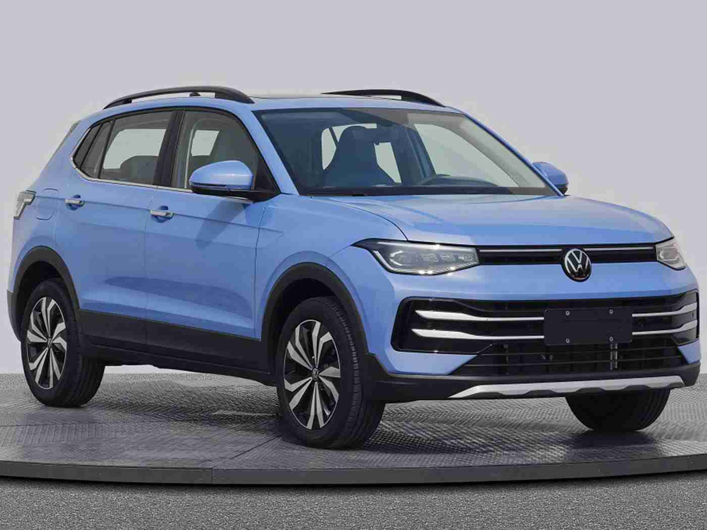 好看的2019年中文,“2019风华独领，多元魅力绽放——盘点年度吸睛车坛佳丽”-1