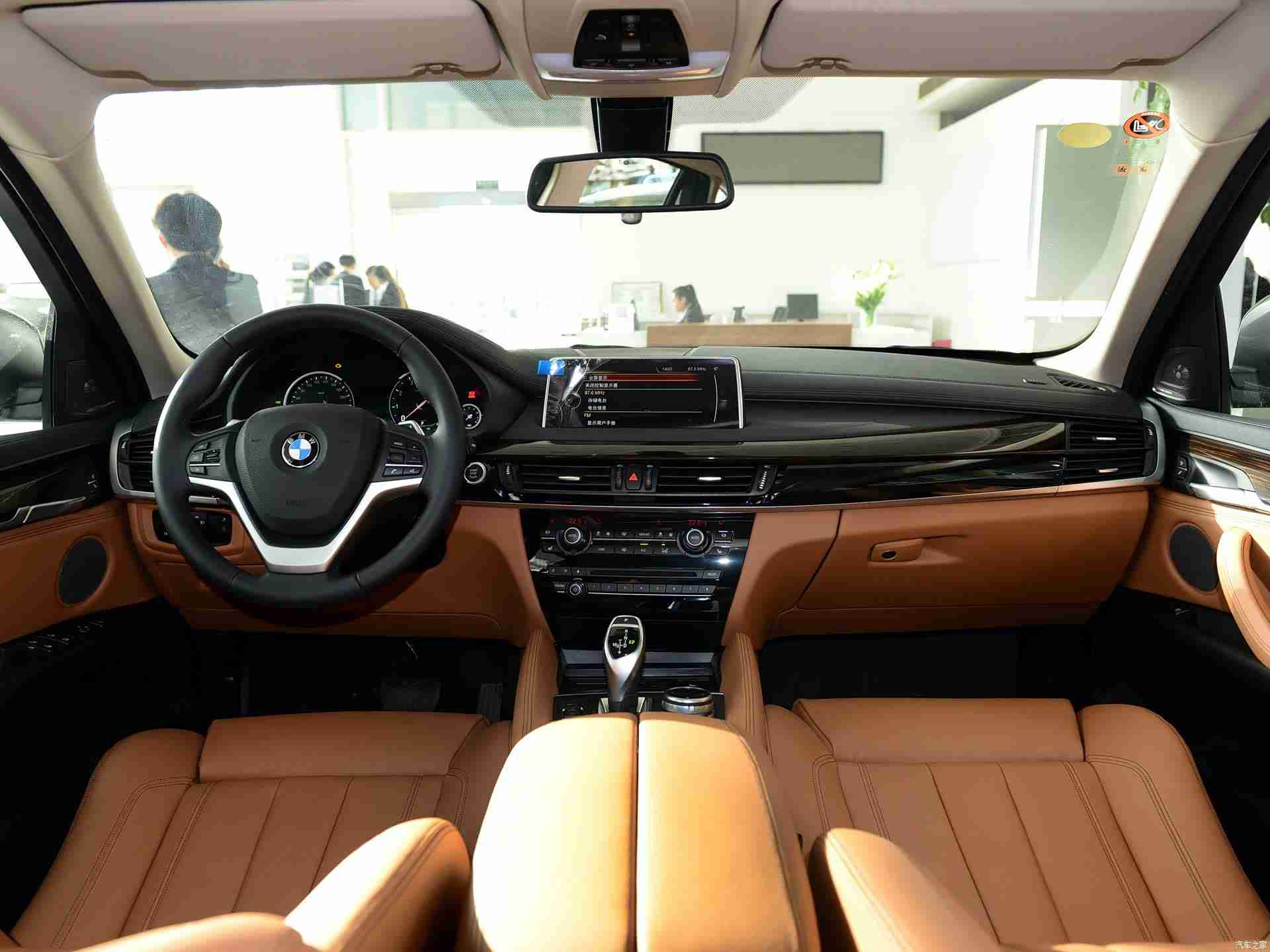 国产成人综合av,国产汽车新篇章：品质与创新成就消费者首选，驾享未来智慧出行-1