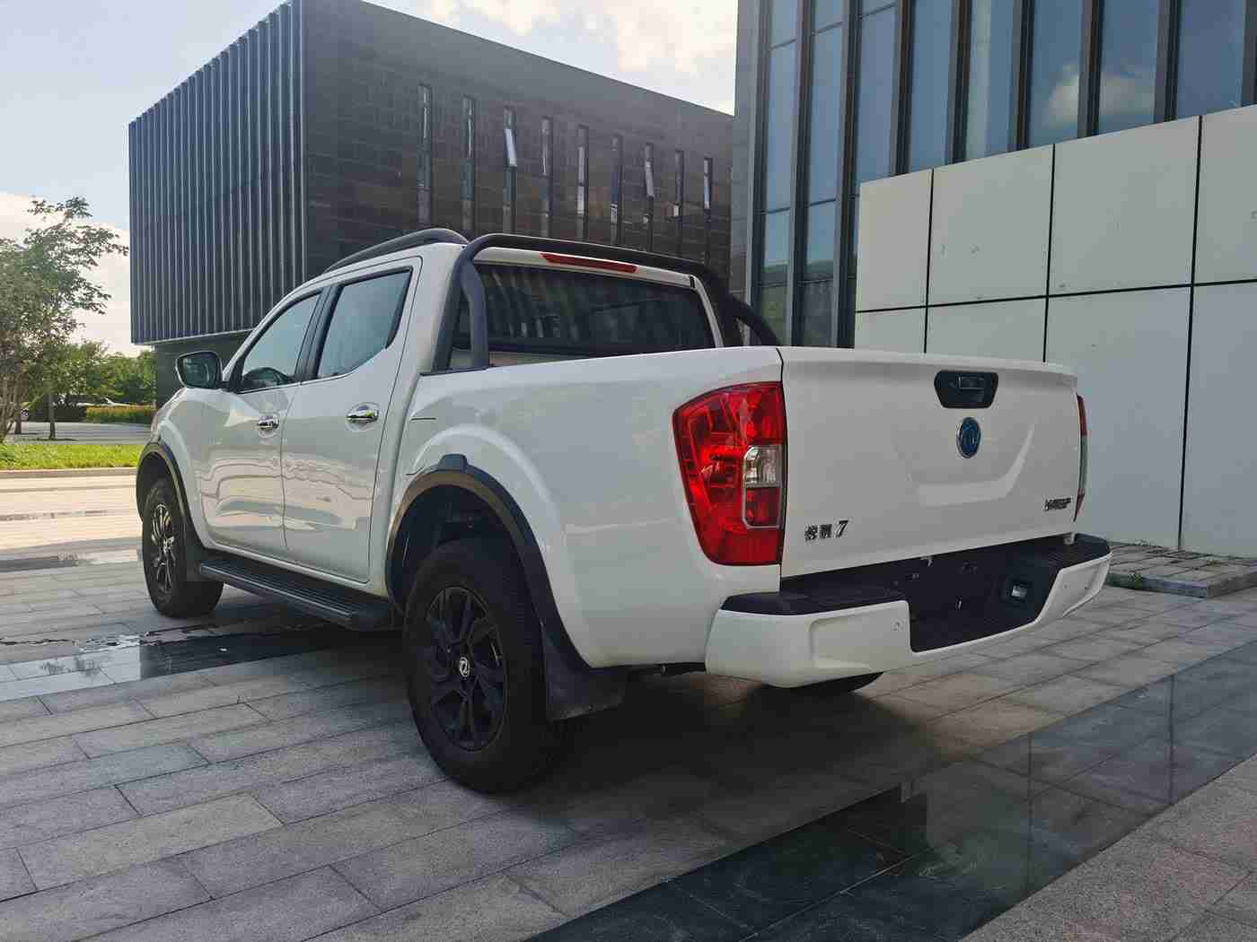 男友往我嘴巴撒尿怎么回事,车内惊悚事件引深思：汽车安全与道德底线亟待关注-5