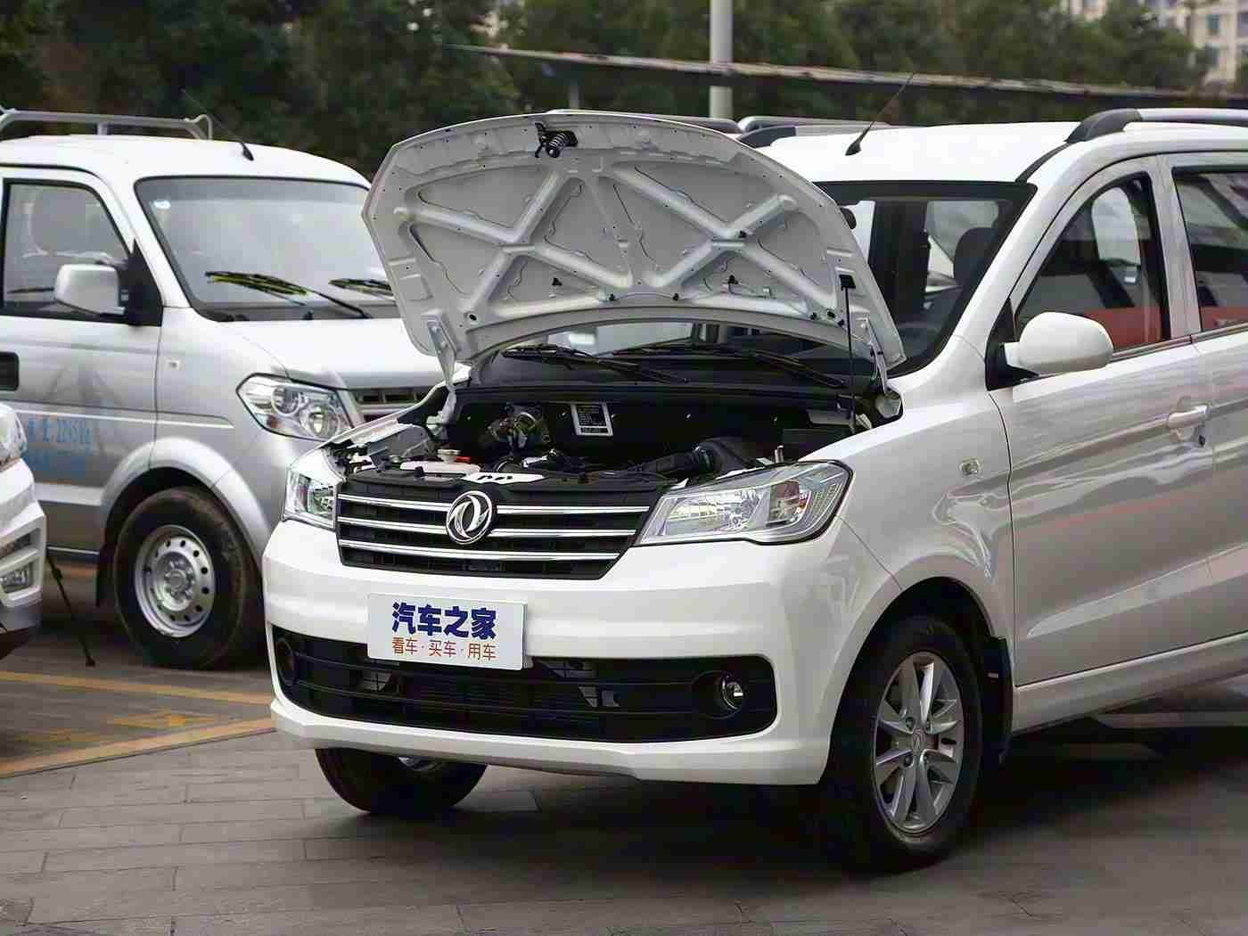 大象影视传媒ceo入口门户官网,大象传媒CEO引领创新潮，助力汽车企业打造爆款广告，官网升级服务全面升级-1