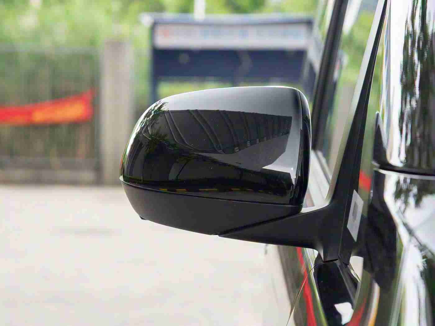 XXX亲子伦XXXinin,亲子出行新选择,独特设计科技安全,XXX汽车引领亲子旅行新风尚-2