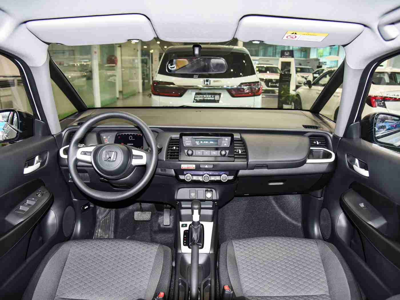 男生和女生一起差差差的软件,智能互动驾驶，情融路途，安全相伴-2