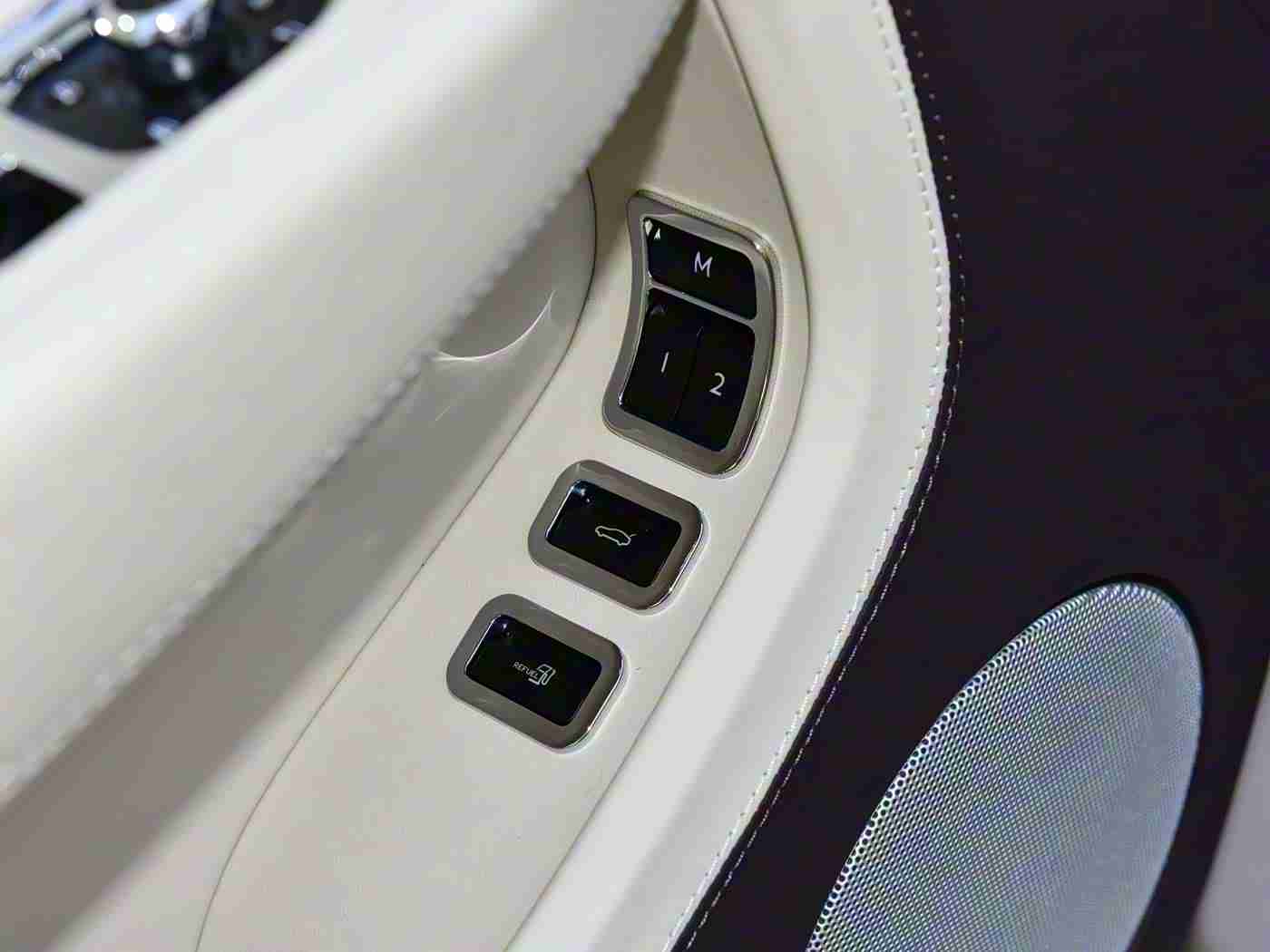 火影忍者18禁,“驾驭未来,巅峰对决:科技环保,智能驾驶新纪元”-1