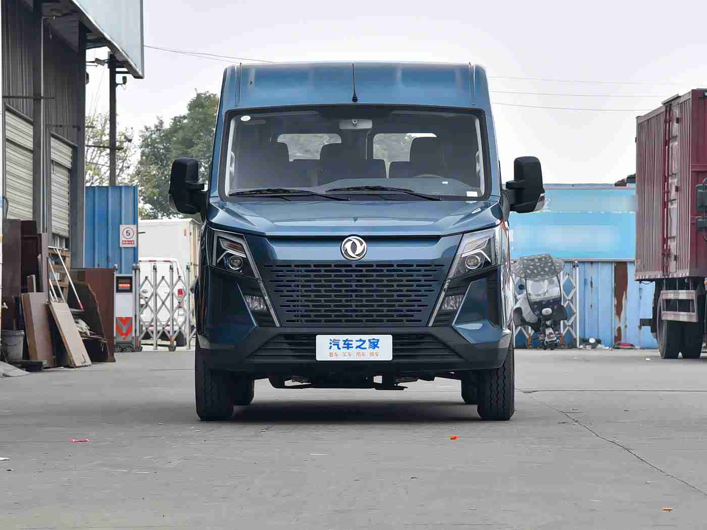 男同体育生,速度与激情新伙伴:高性能汽车助力运动员再创赛道辉煌-1