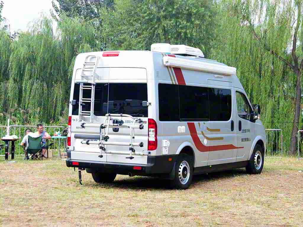 成人蜜桃,“创新设计引领潮流，高性能科技赋能——“成人蜜桃”神秘车型即将上市，引发市场期待热潮”-2