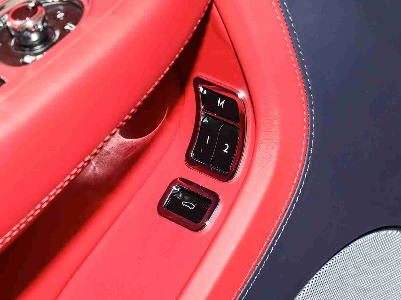 男人桶女人的软件,汽车智能革命新篇章：个性化“男女桶”座椅软件引领驾驶体验革新-1