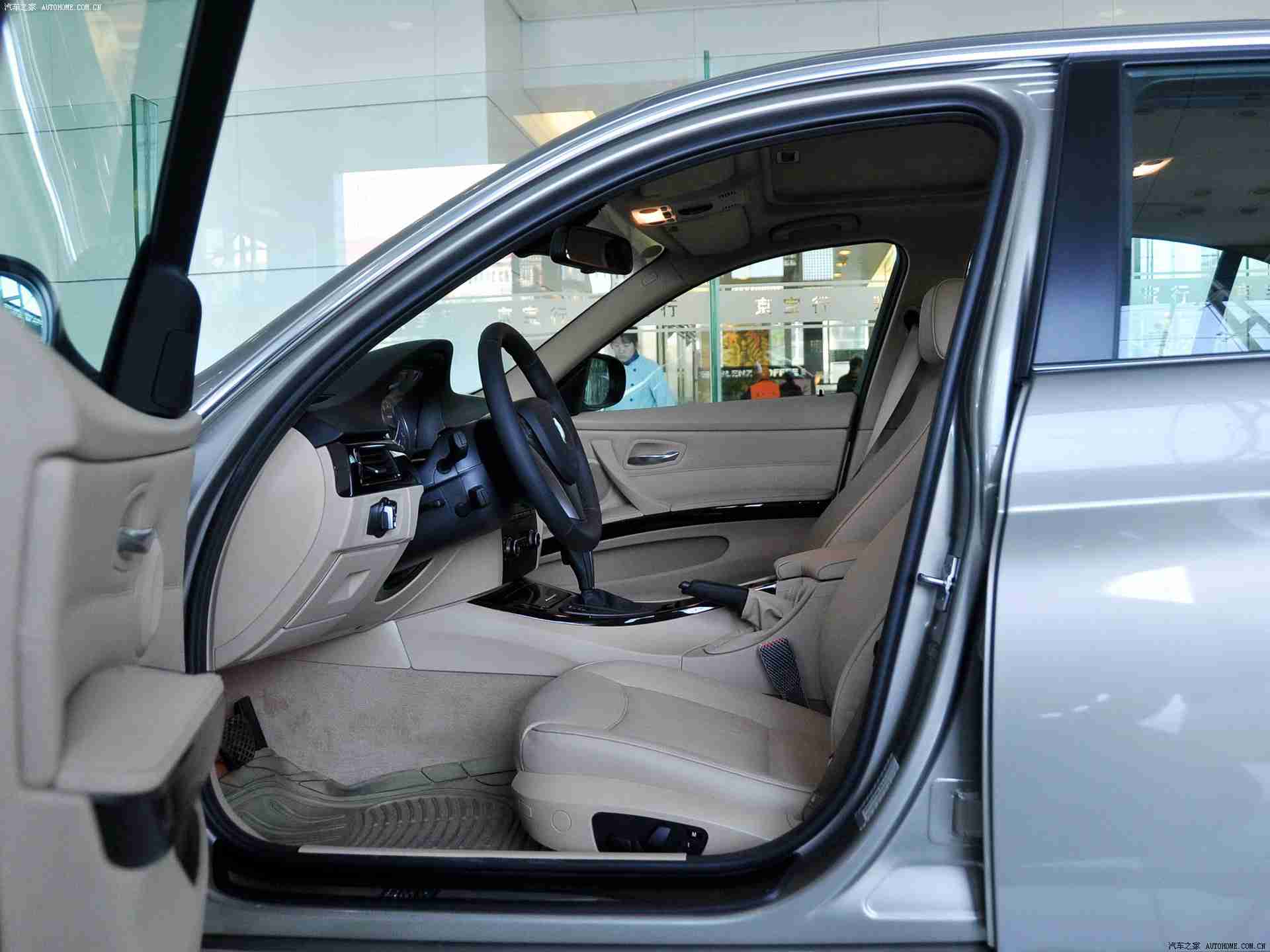 向日葵视频色板,智能驾驶新突破：特斯拉、蔚来、比亚迪等车企竞相引入高效视觉识别技术-1