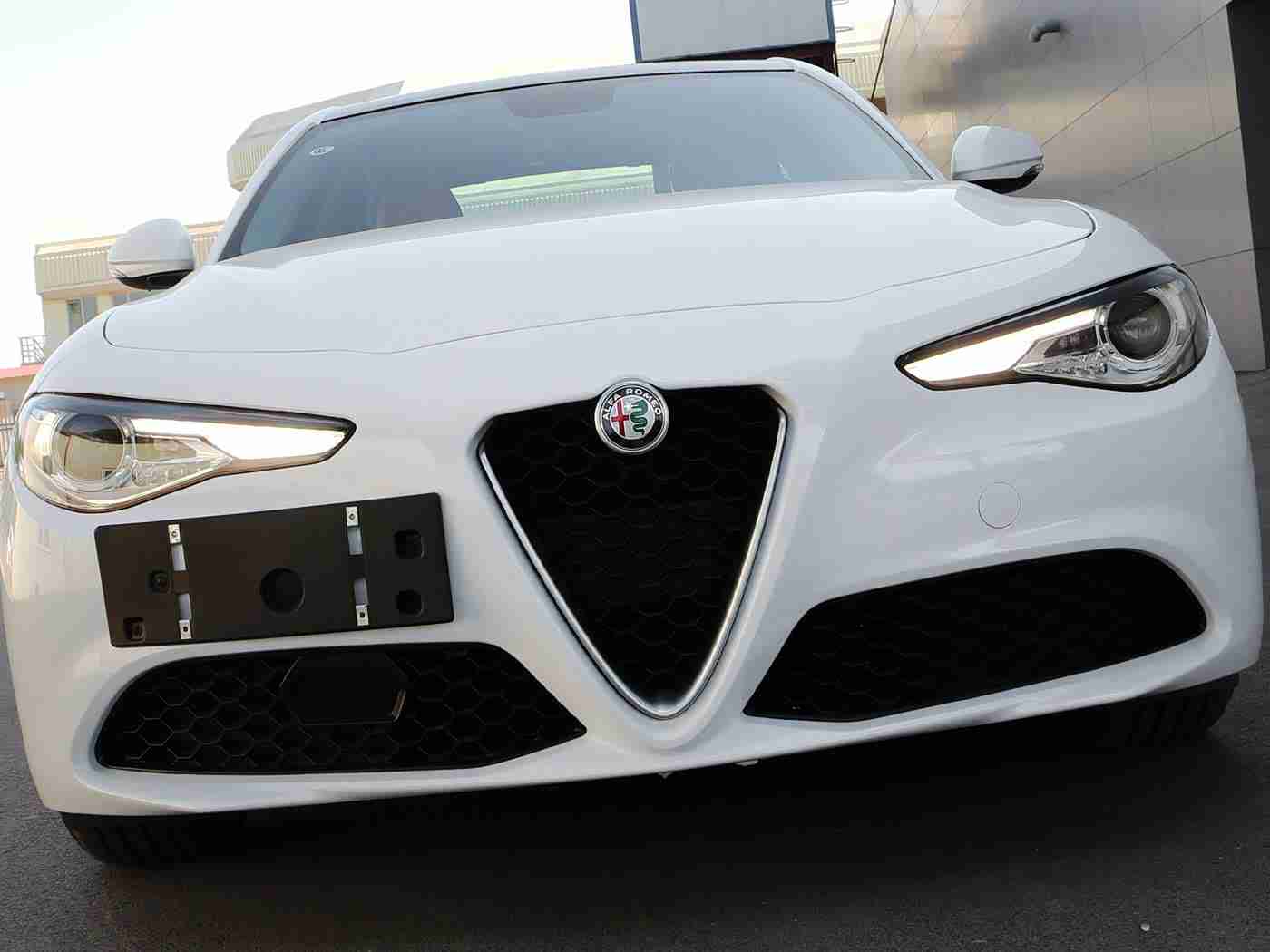 十八大黄色软件,“智能驾驶新篇章：深度解析“十八大”后，我国汽车产业迎来转型升级新机遇”-2