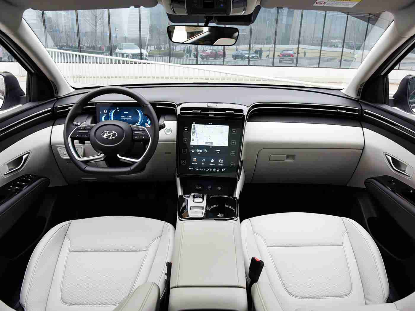 男女一起差差差软件,智能导航，定制驾享，AI助力，绿色出行，未来汽车新篇章-3