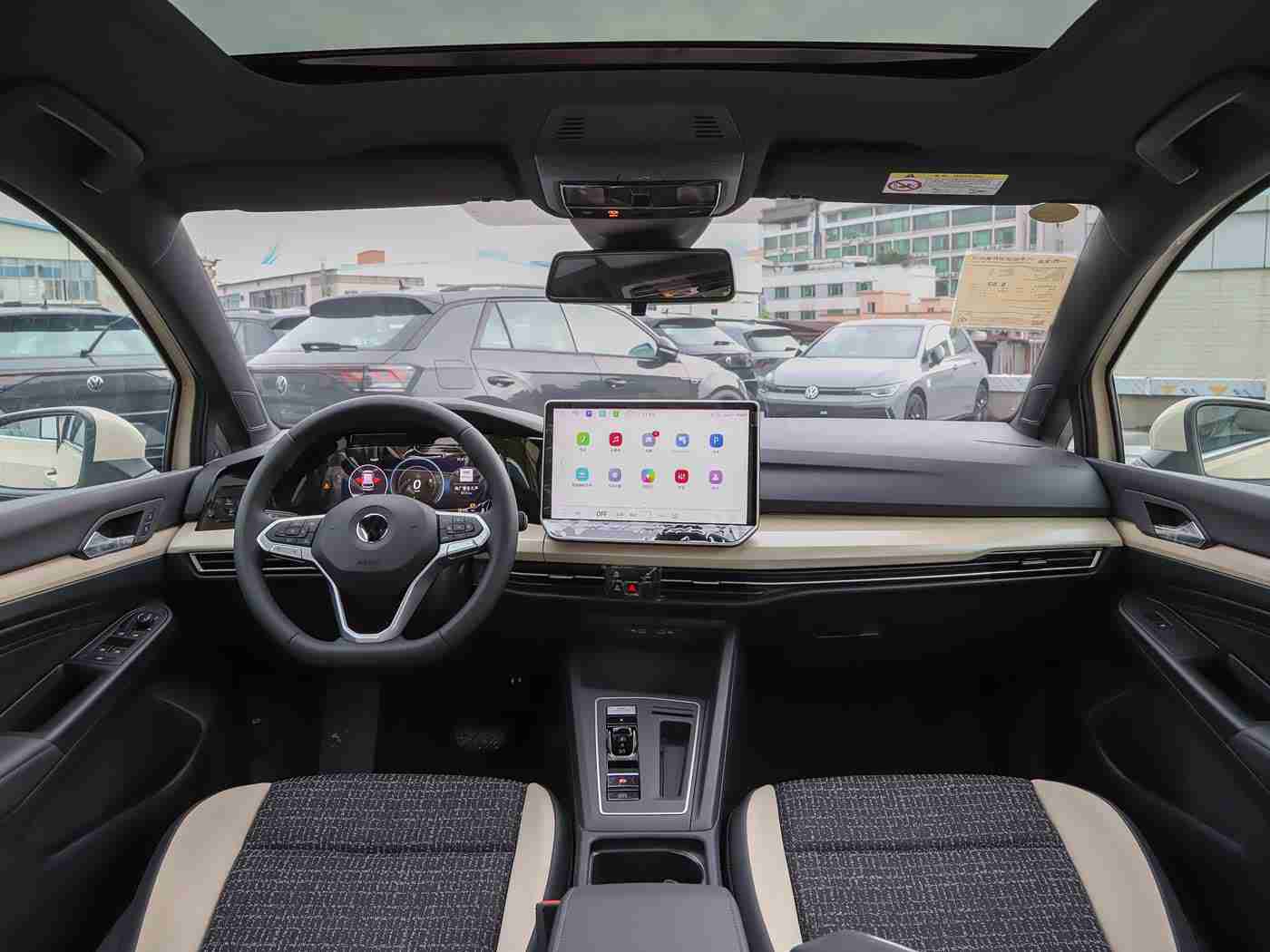 国产超级AV,国产新锐轿跑惊艳亮相：高效动力、独特设计，8-12万性价比之选-4