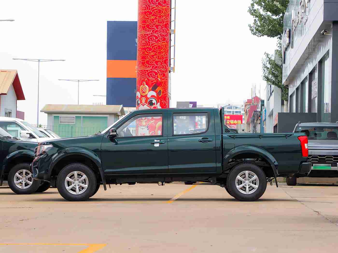 男生和女生一起差差差很痛APP,科技新宠助力行车安全：创新APP引领汽车行业变革，出行无忧未来已来-1