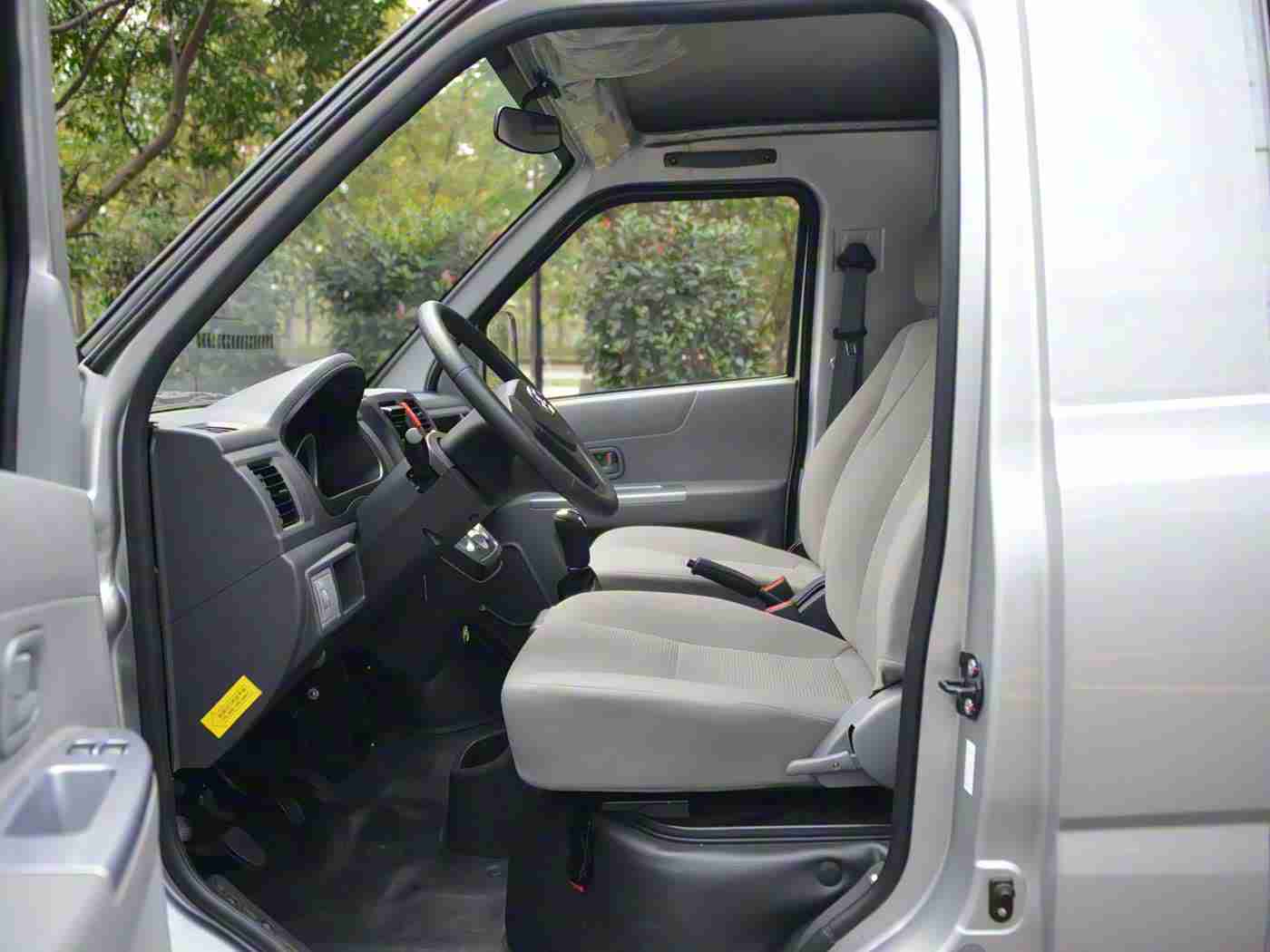 17c黑料吃瓜,揭秘汽车风云,品质安全双重保障,共筑无忧驾驶之旅-1