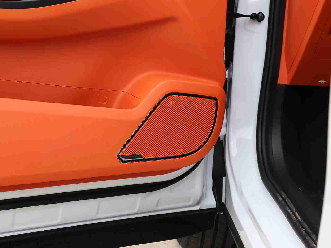 男生女生差差差2025,“2025年汽车变革:解码男女购车偏好差异,制造商调整策略迎挑战”-5