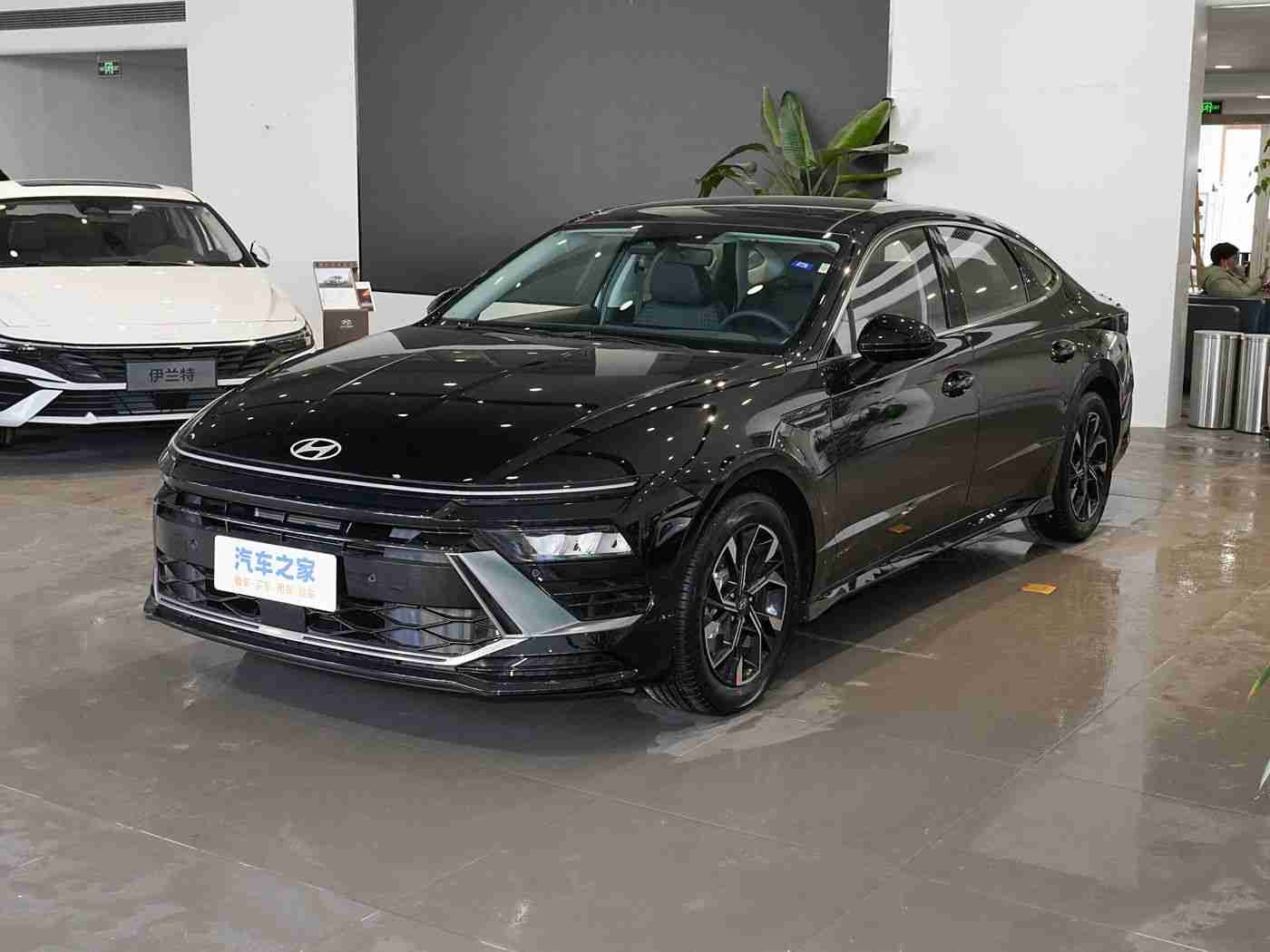 婷综合,科技赋能，未来已来：全新车型引领智能驾驶新潮流-2