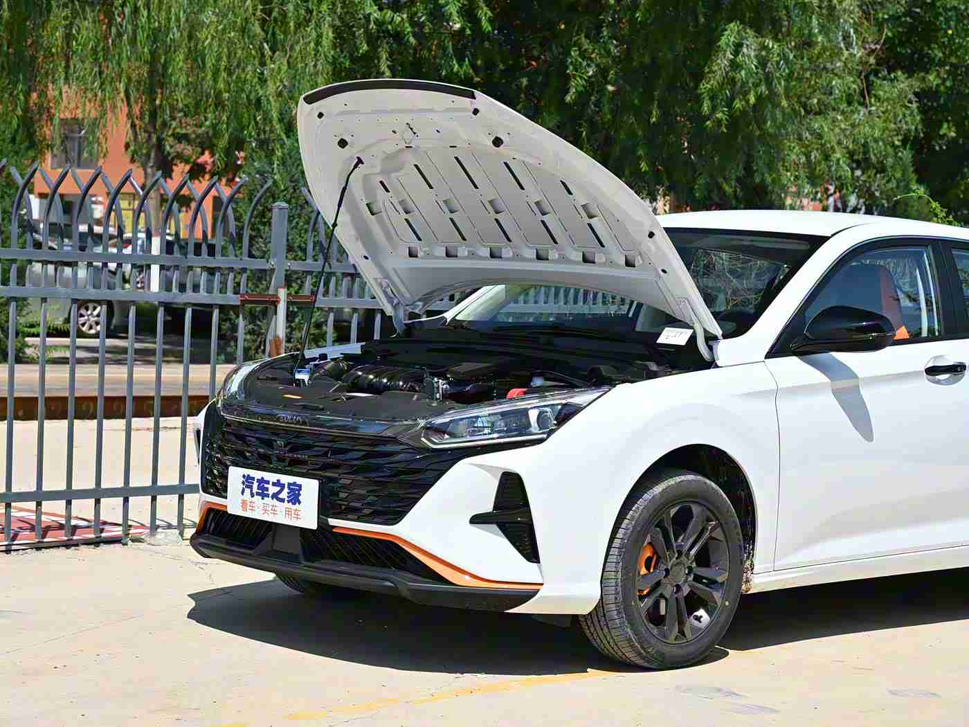 3D火影18+,创新科技引领潮流，“3D火影”新车型闪耀登场，年轻市场再掀购车热潮-2