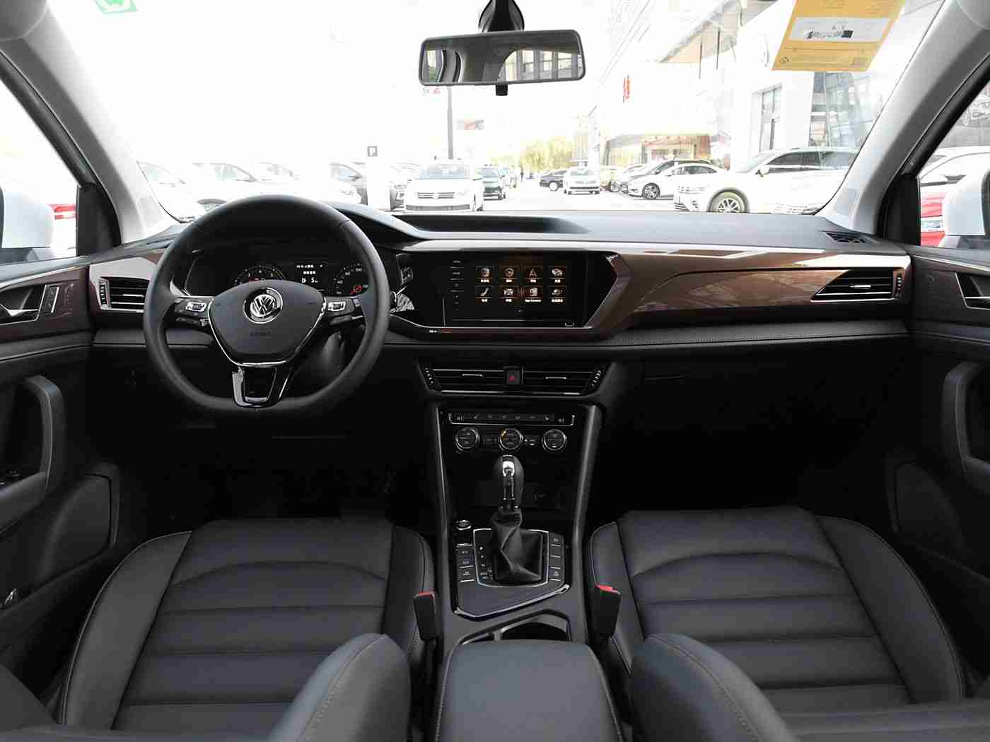 国产乱论视频,破茧成蝶，中国汽车实力新篇章：挑战与辉煌共舞-4