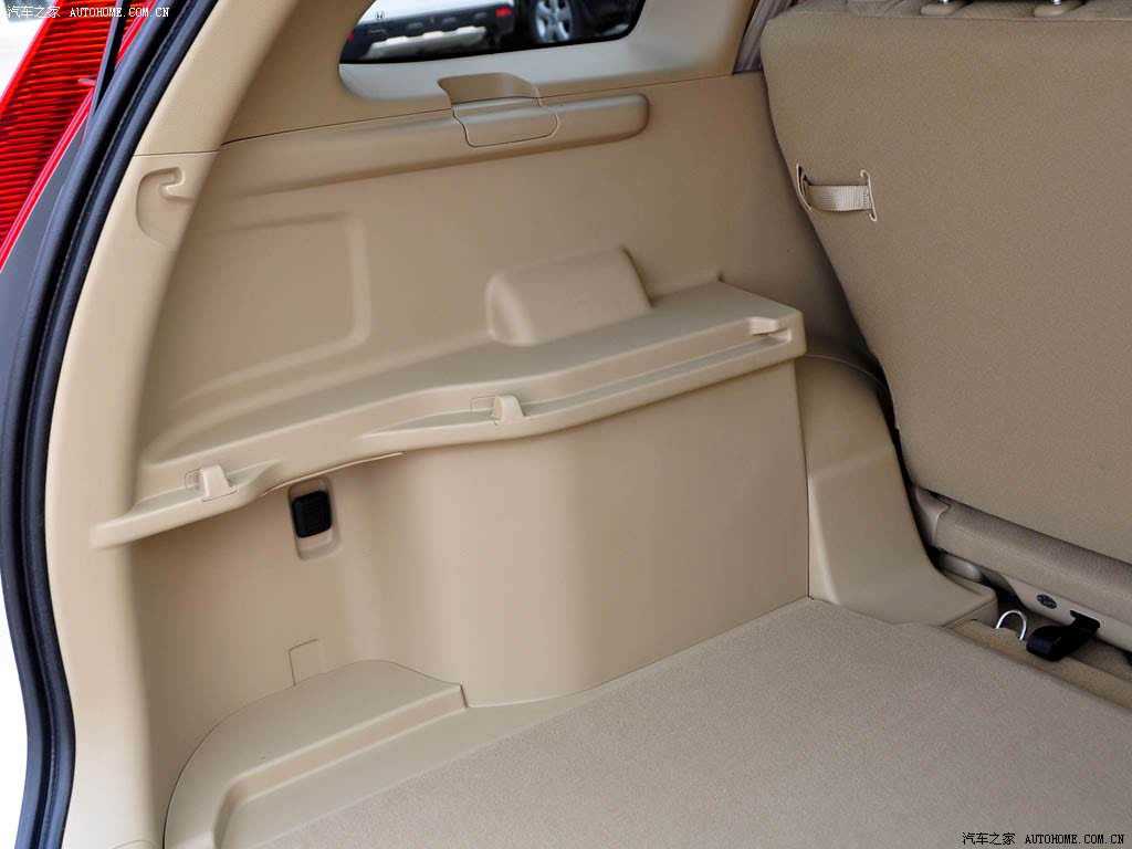 404黄色,科技引领潮流，全新车型惊艳亮相，独特设计诠释未来驾驶体验-2