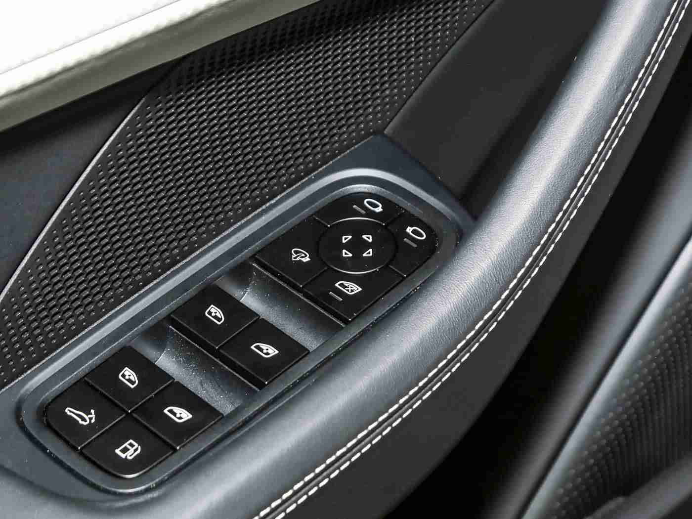 性一爱一狱一乱一交,汽车行业风云录:创新激情、品质之爱、质量监管、市场乱象与跨界合作,共绘未来蓝图-1