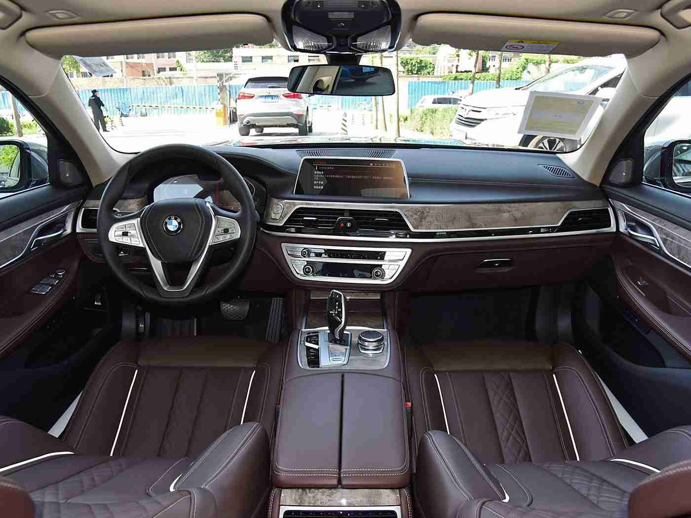 国产成人宗合,国产新锐车型惊艳亮相，性能卓越价格亲民，市场新宠即将诞生-1