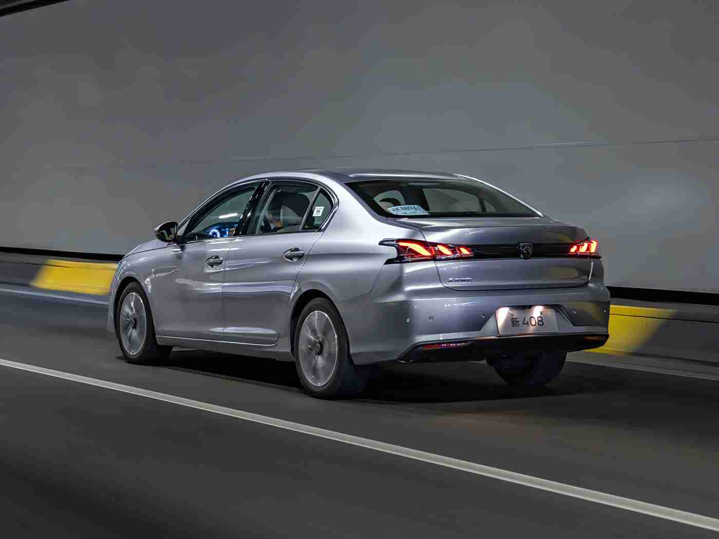 911爆料网,绿色先锋，智驾领航——颠覆传统，引领未来出行新纪元-1