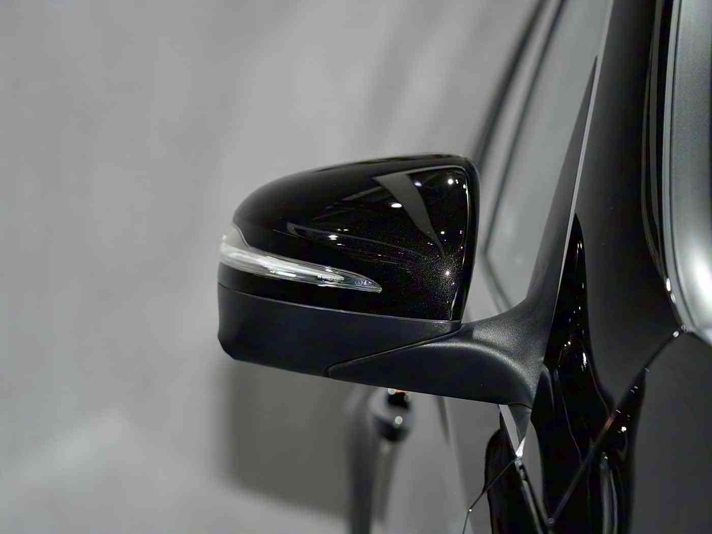 红桃视频免费入口,创新上市，新车型外观内饰双升级，动力安全再突破，全面解析！-3