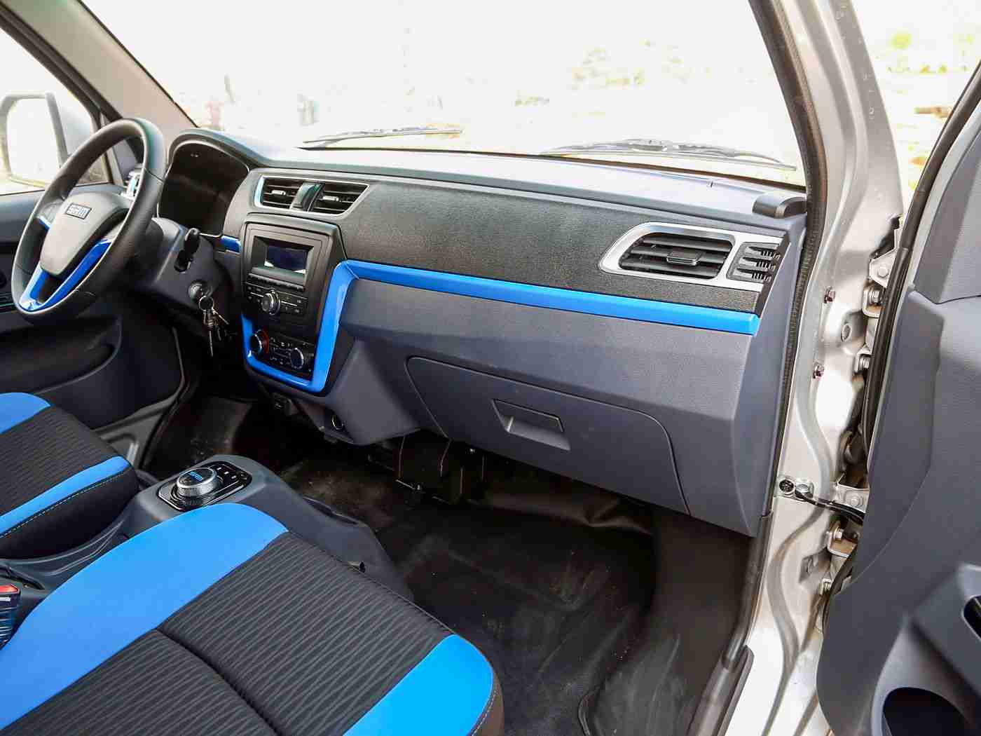 成人电影av,时尚动力新篇章，性感驾驭未来潮-1