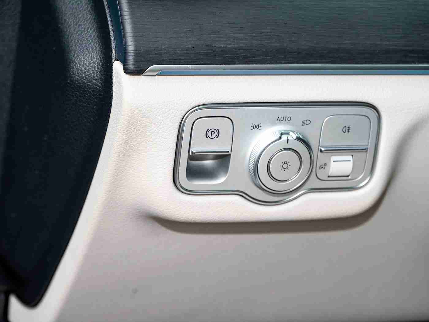 app下载3.0.3vivo,智能交互新纪元，汽车生活焕新颜-2