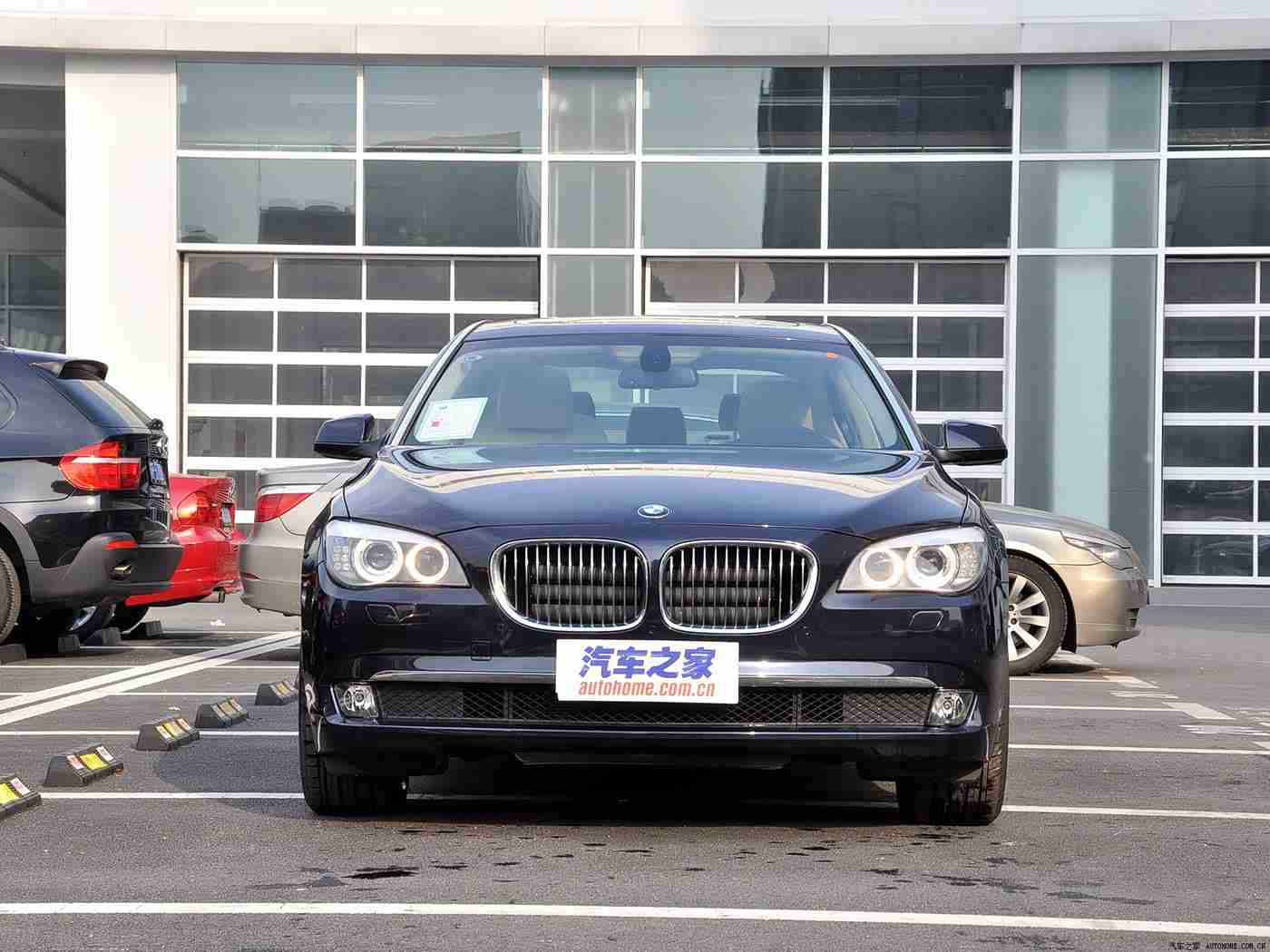 tiktok色板,“色彩流转间，驾驭未来潮流——探秘汽车界TikTok新营销奇观”-5