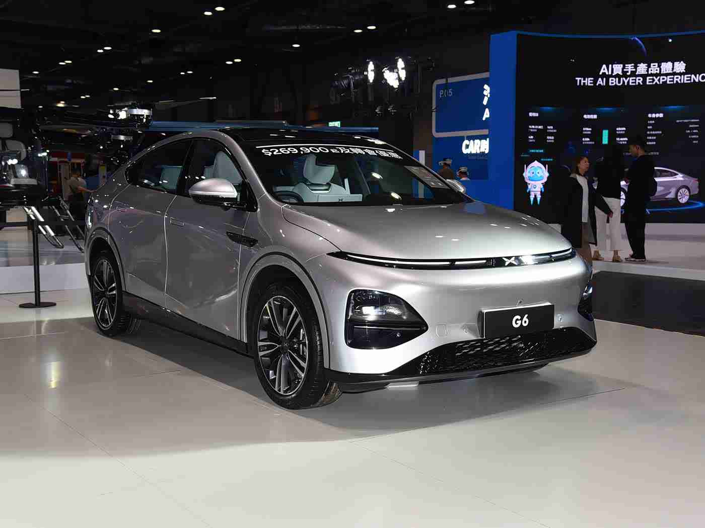 美女不穿衣服软件,智能驾驶新篇章：创新软件助力汽车安全与便捷体验-1