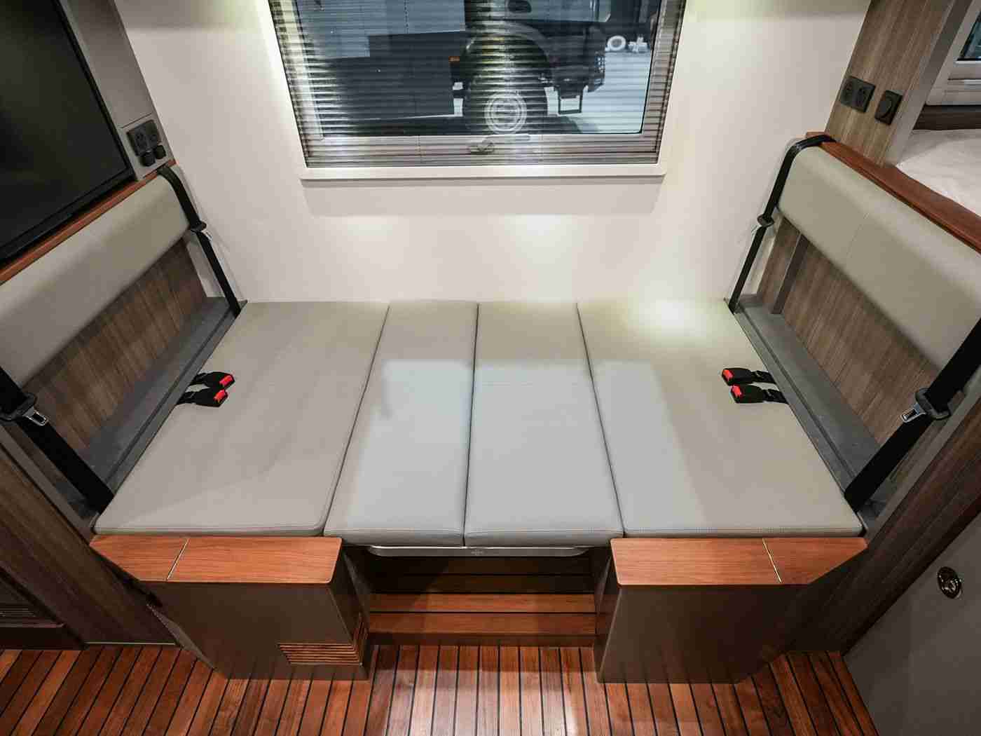 男生的香蕉插进女生的桃子里,桃核香蕉，动感智驾新潮流-1