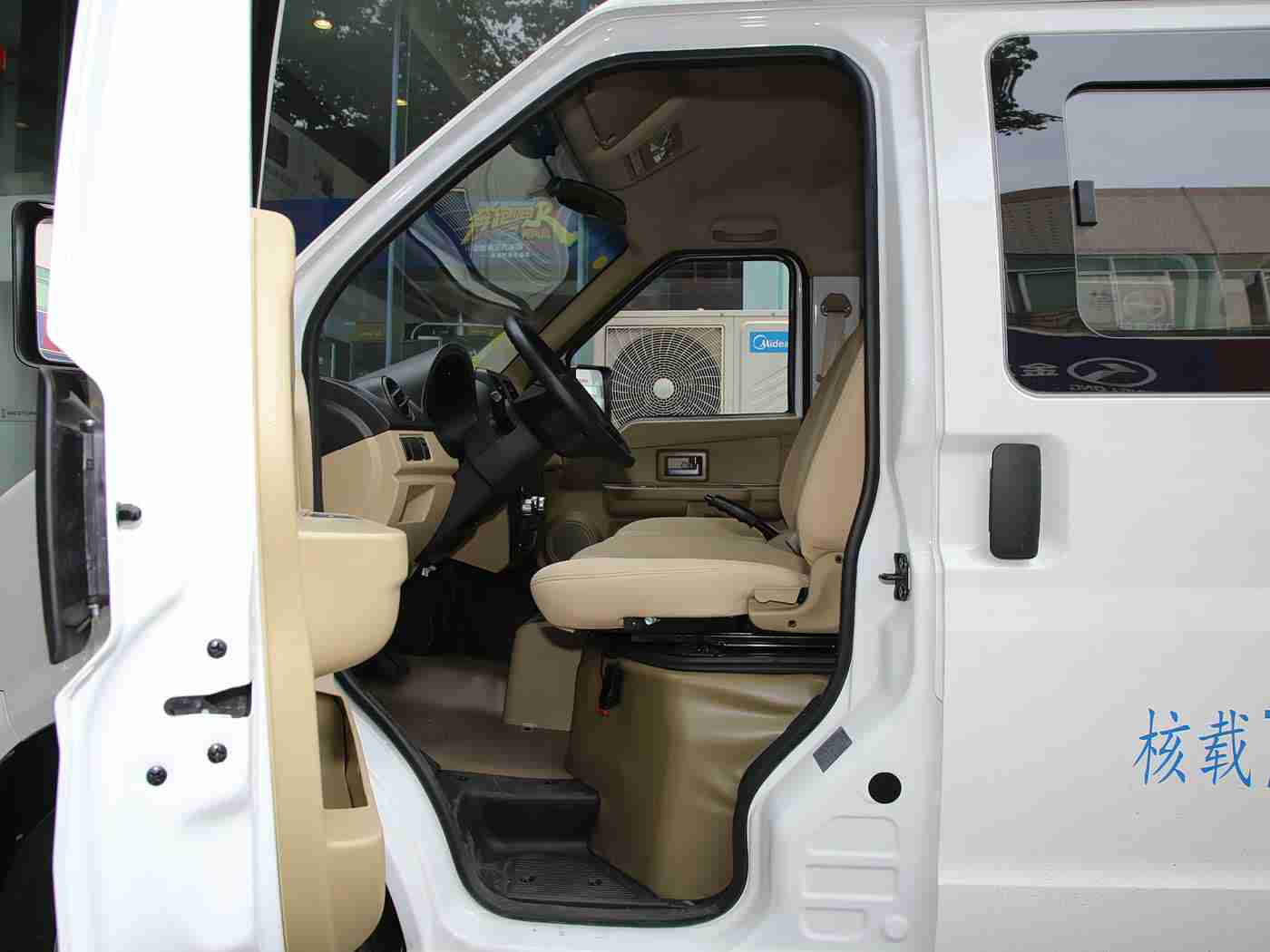 亚洲经典一区二区,汽车魅力四溢,古今交融绽放光彩-3