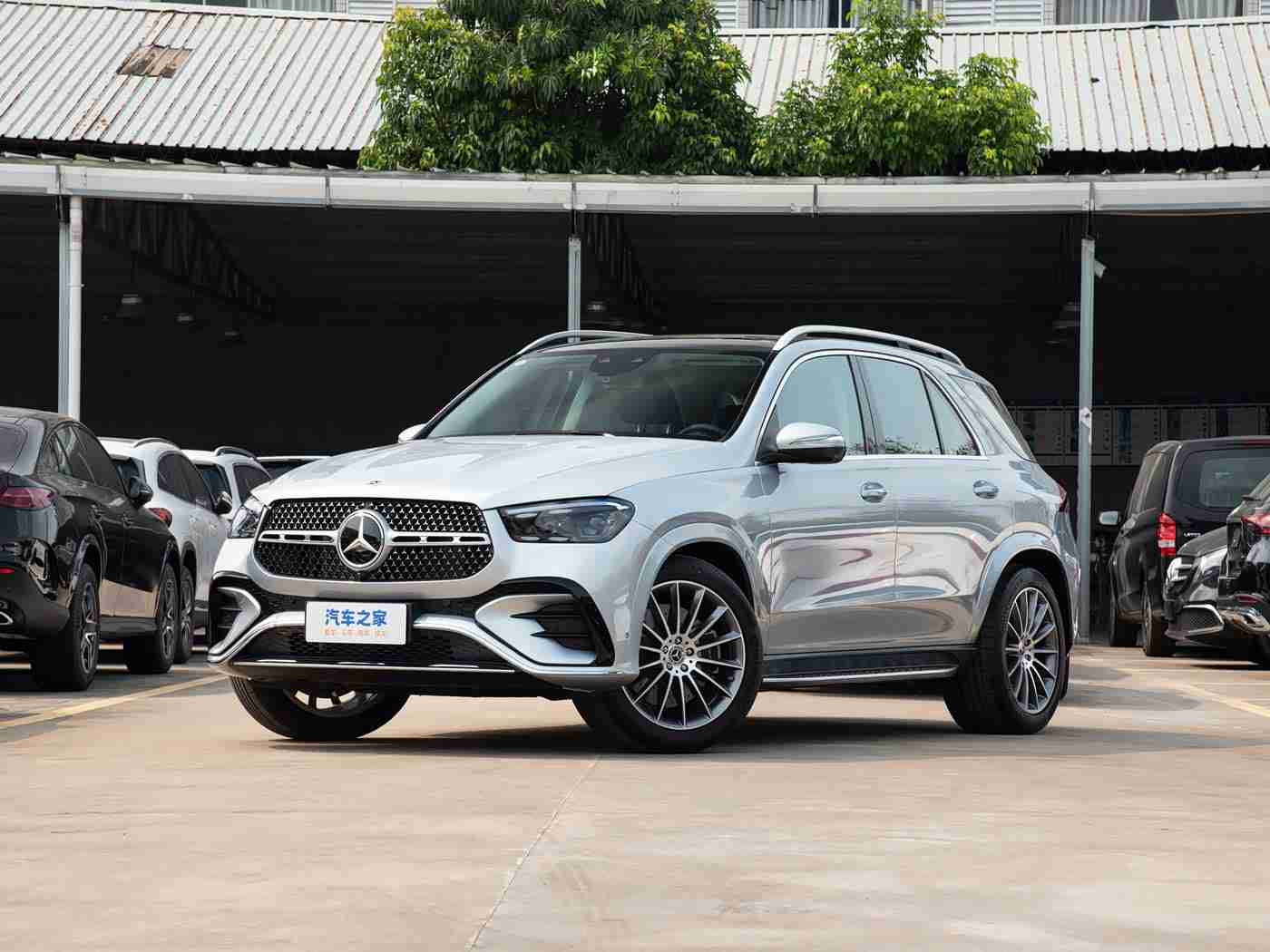 18岁以下禁看软件,“创新助力行车安全，智能辅助系统为青少年驾驶保驾护航，提升驾驶体验新高度”-3