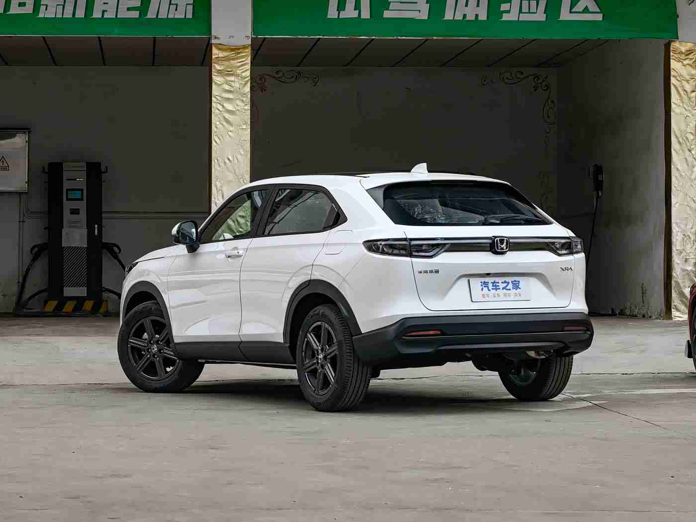 黄色十大软件,智能驾驶新隐患:车载系统“恶意软件”频发,车主需警惕防范-3