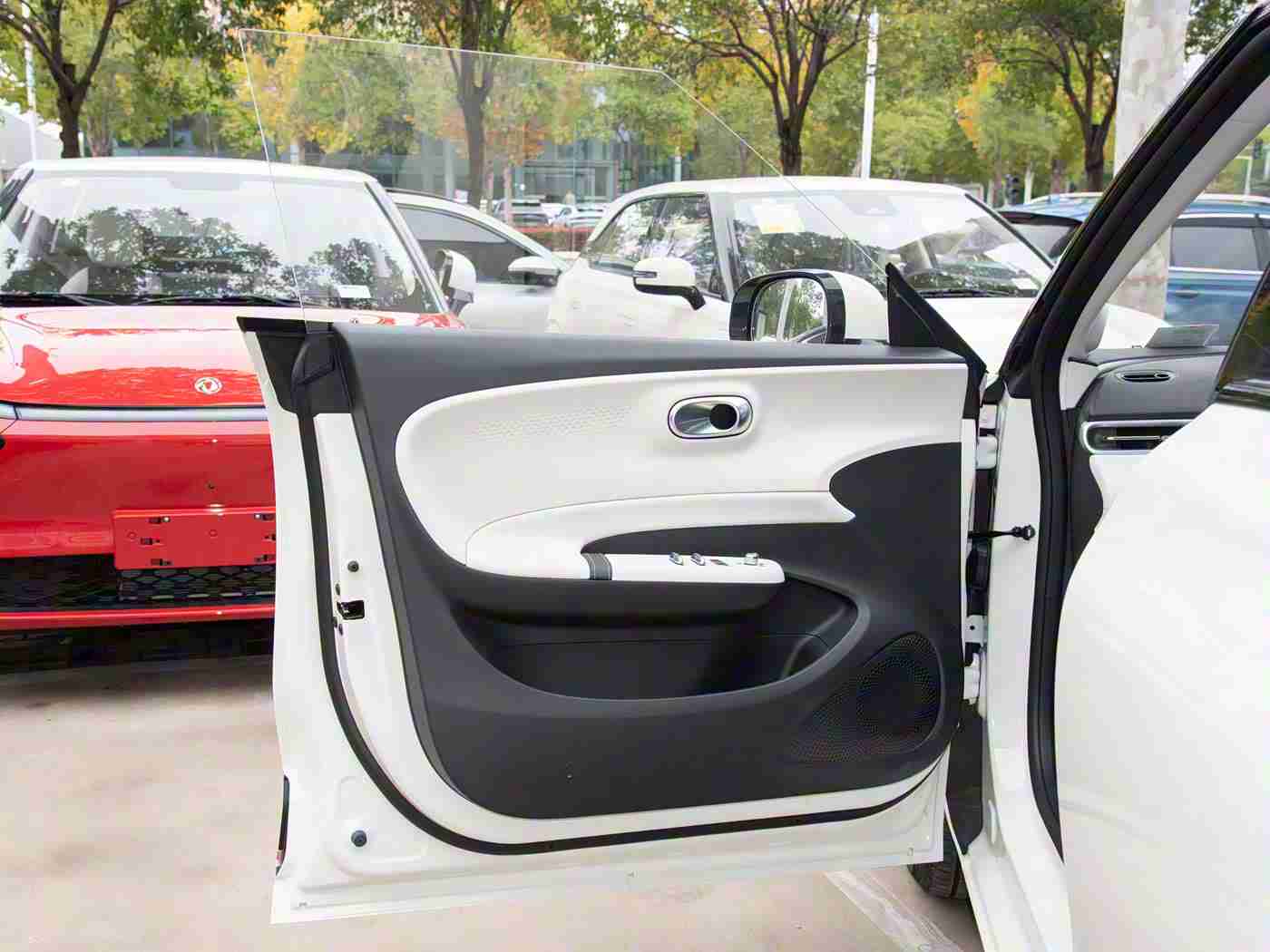 免费黄色应用,“资讯导航,出行无忧,智慧驾驶新体验——汽车生活新伴侣”-2