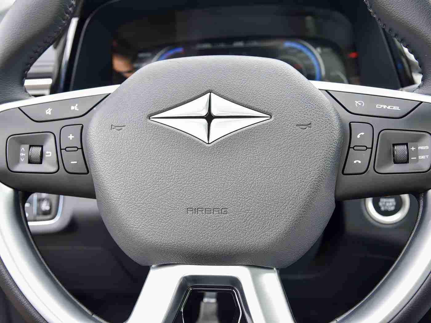 国精产品一区二区三区糖心分享到,汽车盛宴，国精糖心，品质盛宴，引领潮流-2