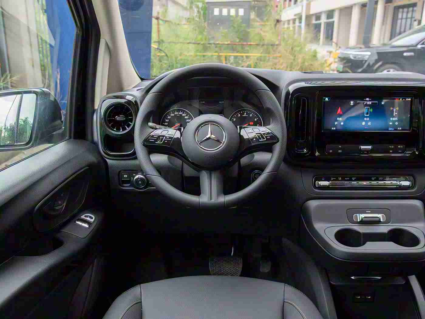 好色先生网站,“科技潮牌驾临，15万起惊艳登场——全新车型引关注，市场前景广阔-2