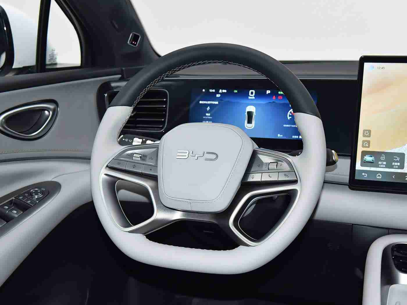 3.0.3免费oppo版破解大全免费下载,破解软件助力汽车智能升级，OPPO用户率先体验创新出行体验-1