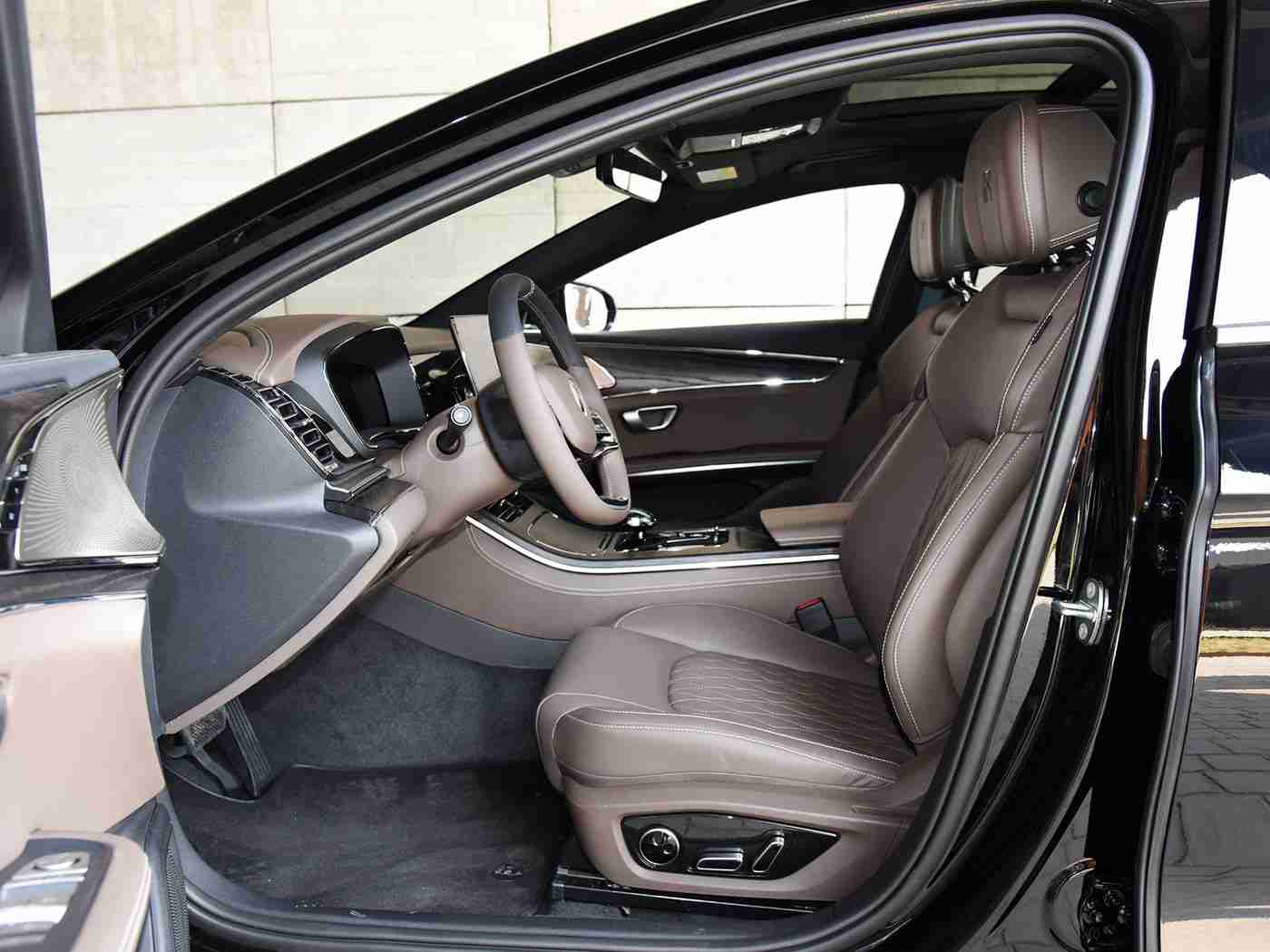 女人和公豬交内谢＼＼,灵感跨界，流光智行——颠覆传统，创新未来汽车风采-2