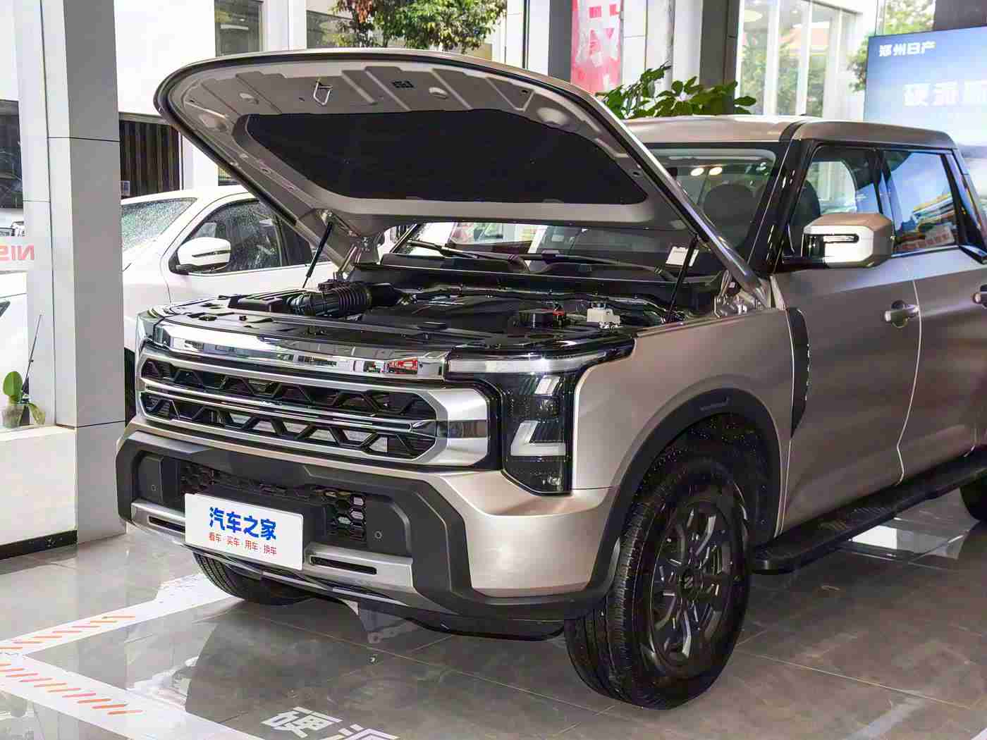 黄3.0.3,全新力作惊艳亮相,黄系车型引领汽车市场新潮流-3