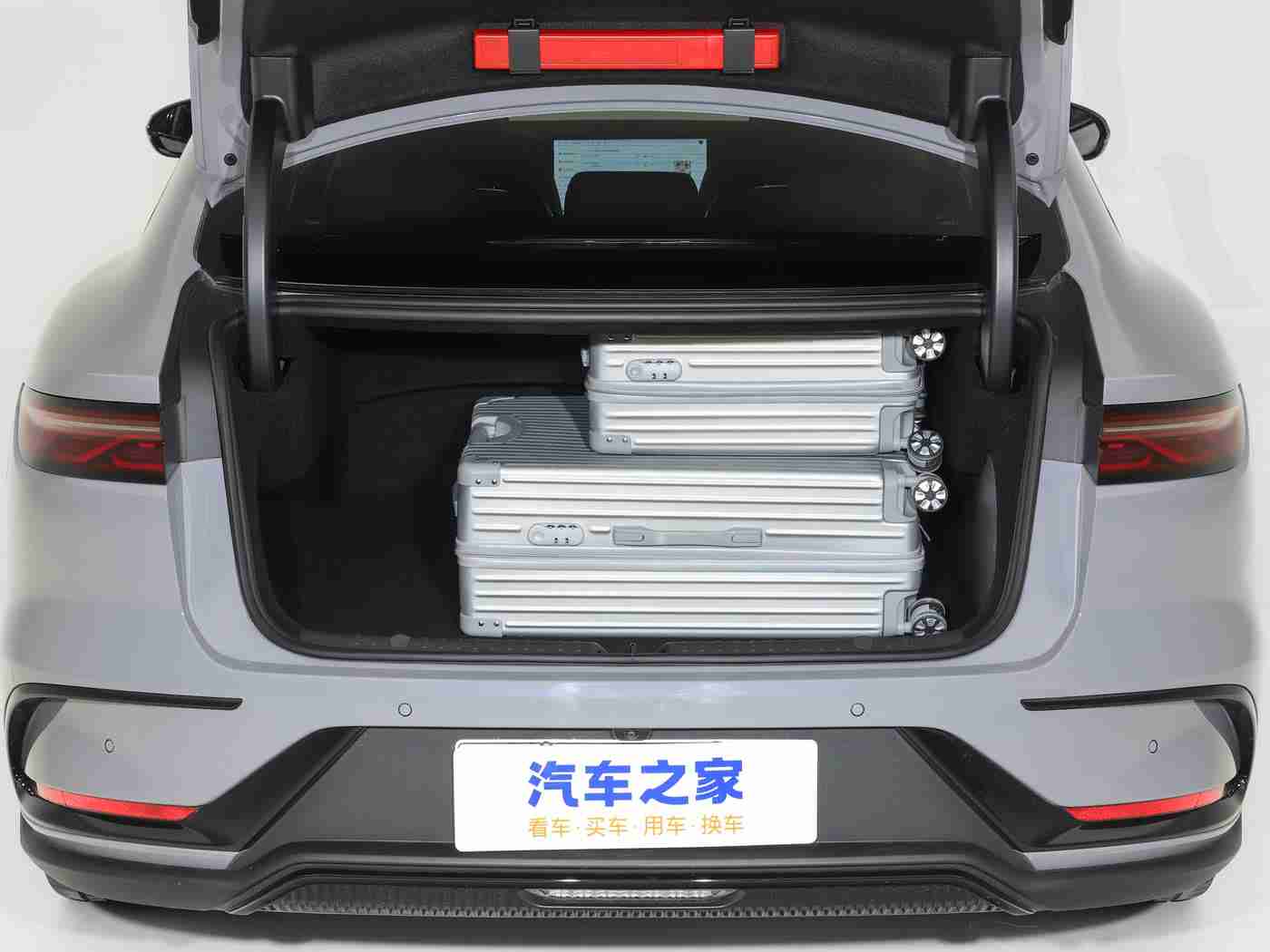 姬小满乳液狂飙,姬小满创新科技引领，环保漆面乳液焕新汽车保养体验-2