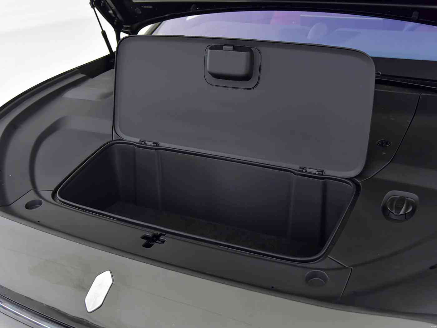 黄色程序,“智能驾驶新篇章：人工智能助力汽车安全，引领绿色出行潮流”-1