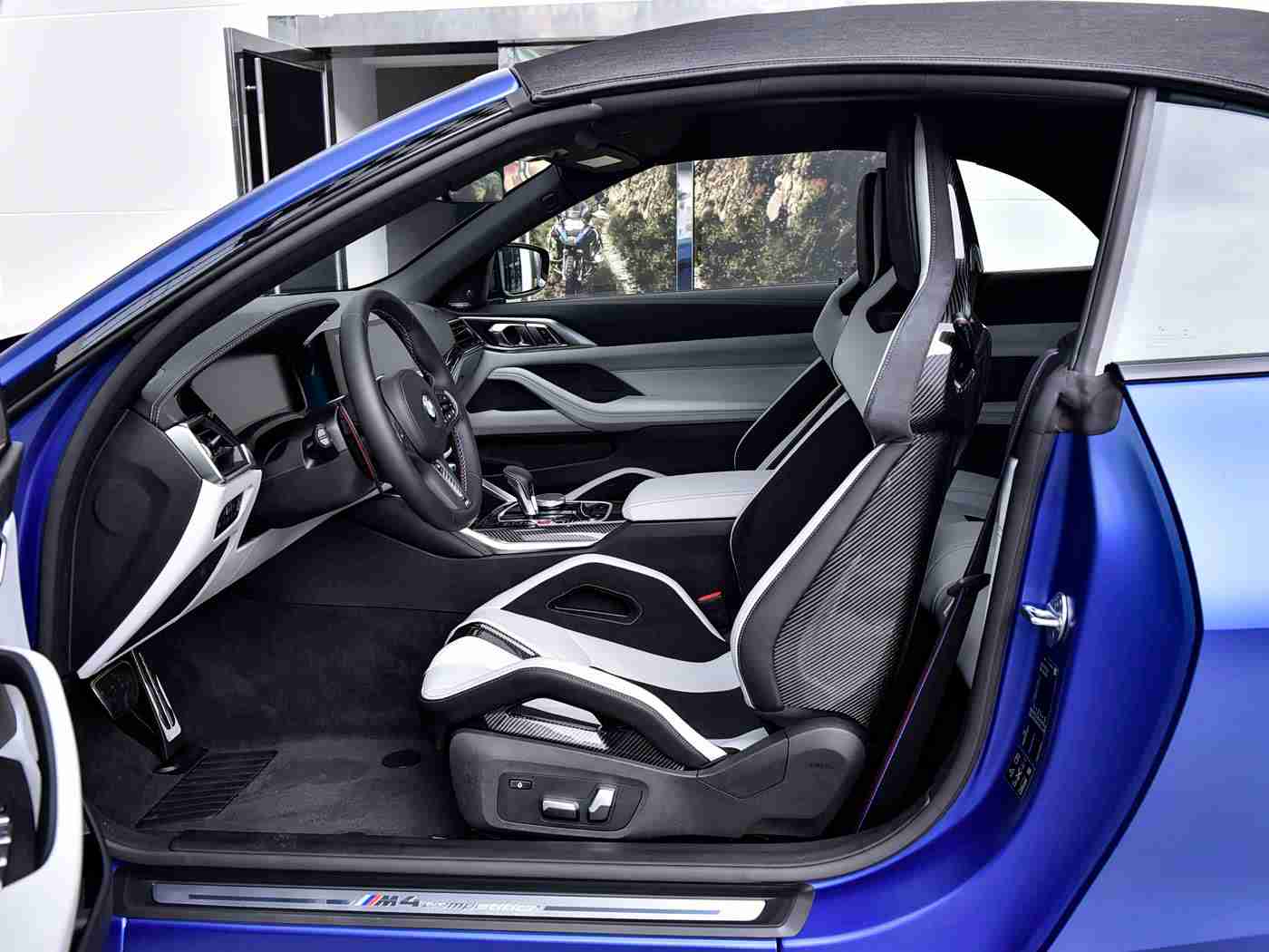 100种流氓软件,智能驾驶新挑战：揭秘车载系统中的恶意软件隐患，车主如何防范？-2