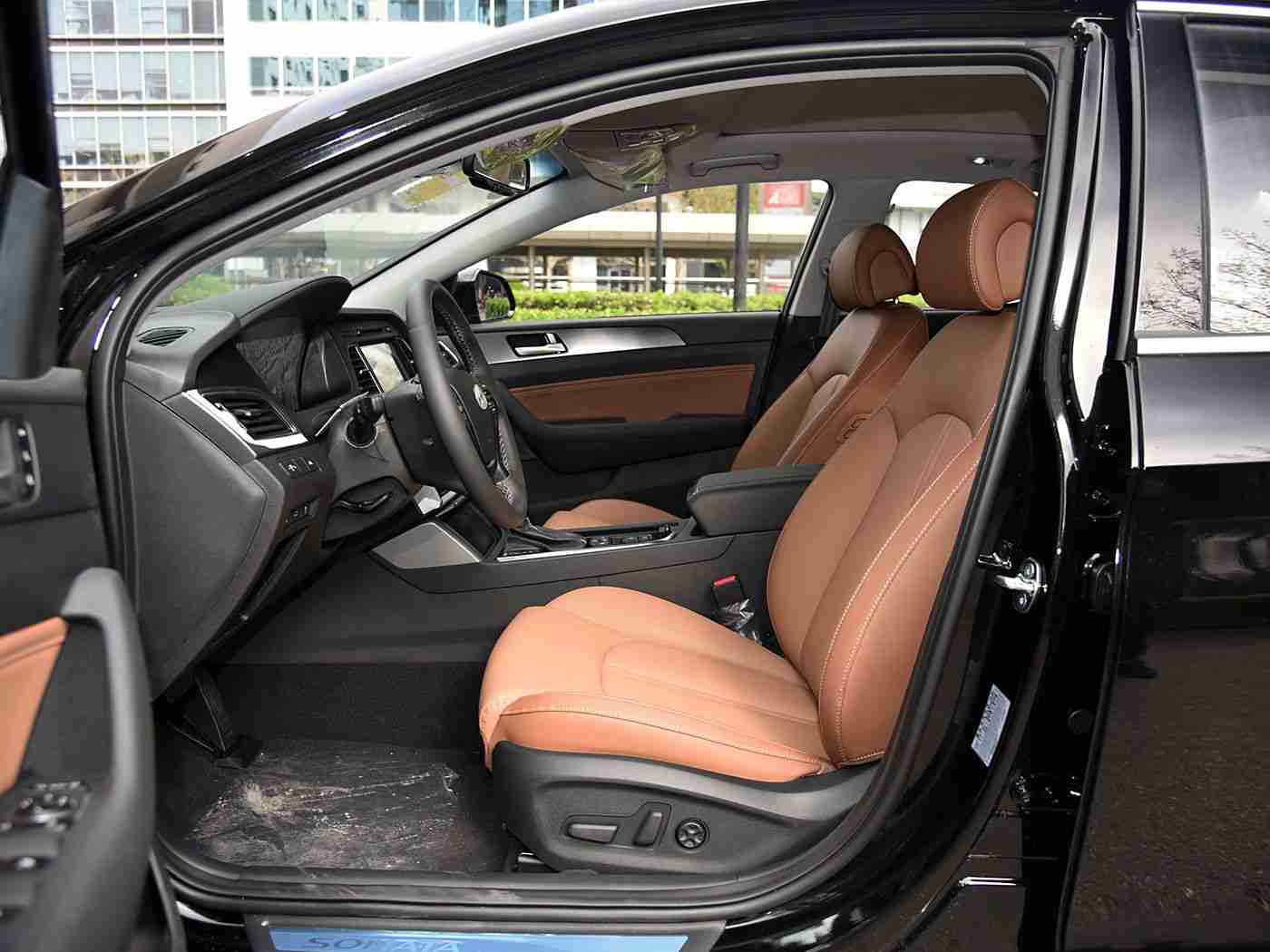 精品农村乡下老女人AⅤ,农村市场新宠：独特魅力与亲民价格，这款SUV成为焦点-1