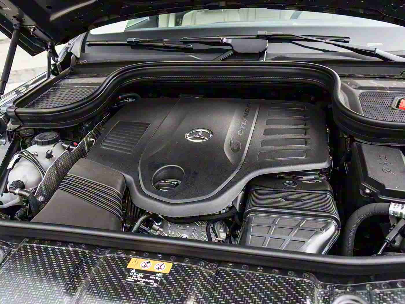 美女扒开屁股,时尚动感，智能实用——探索新锐车型独特魅力-1